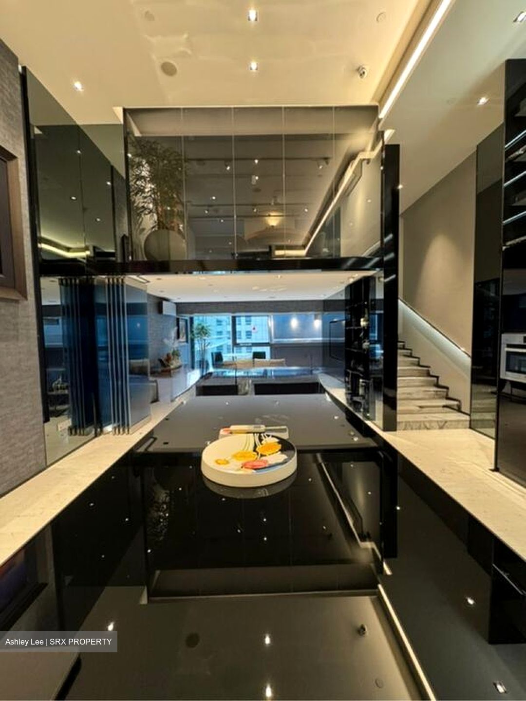 Tahir Building (D1), Office #567995791